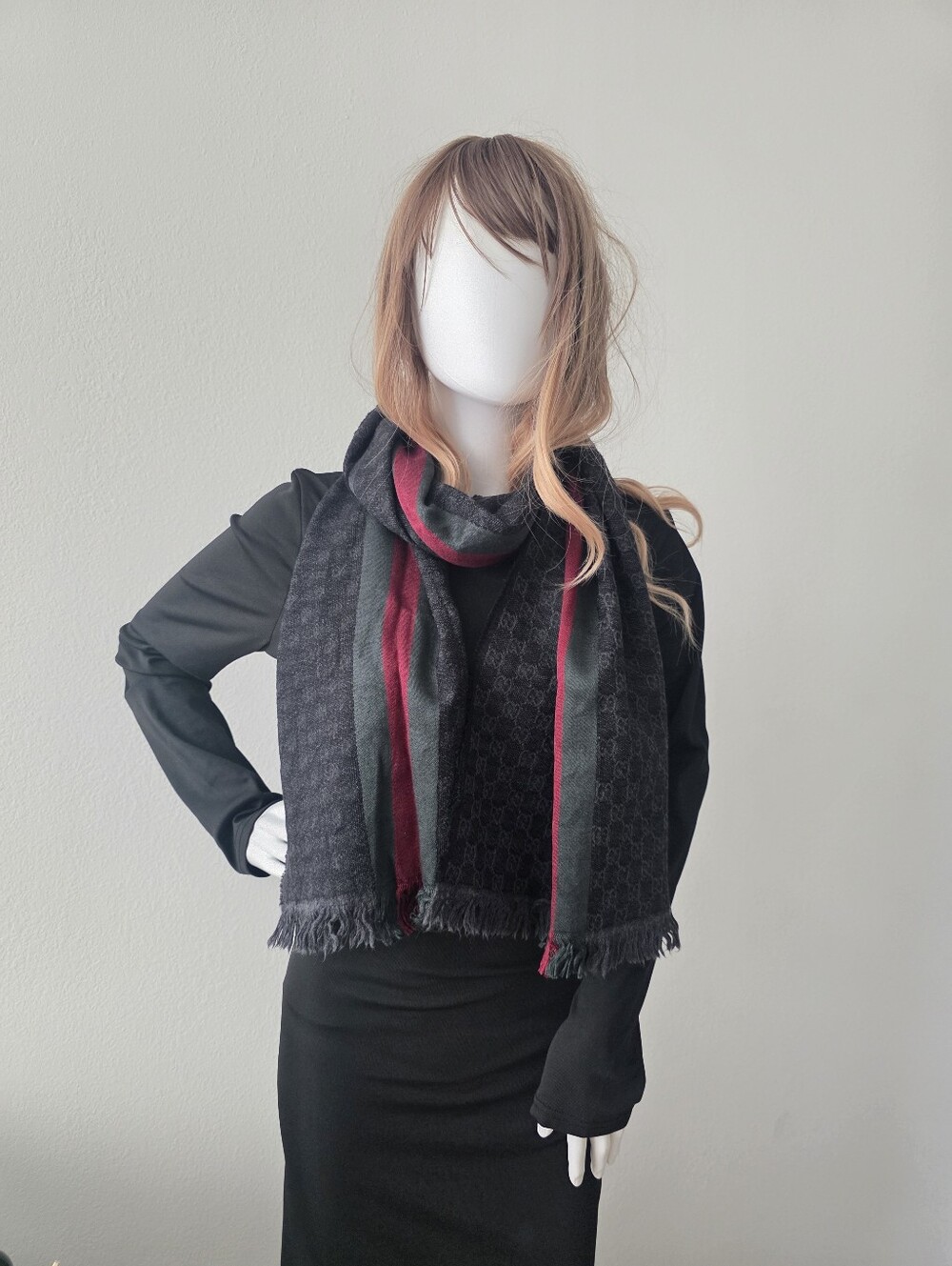 Auth ๐ Gucci GG Supreme Wool Stole โ๏ธ๐ - Picture 5 of 10